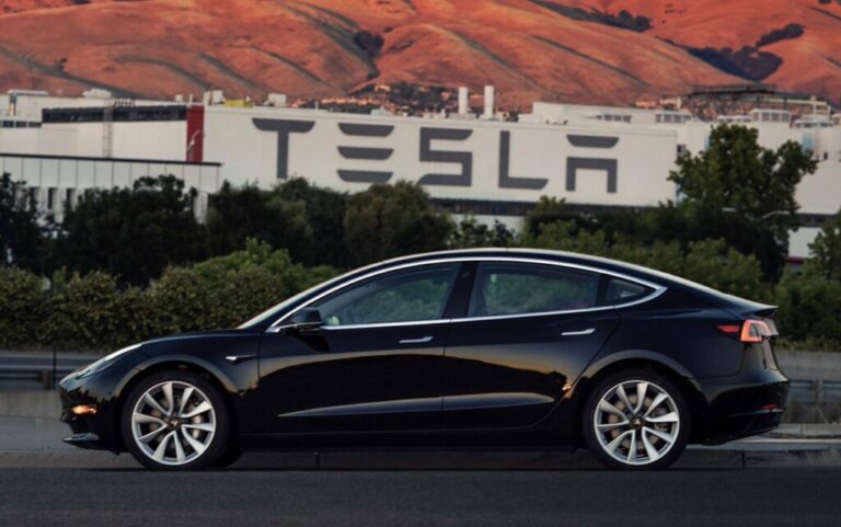 Tesla Factory and Model 3 - Musk Sets Up the SEC