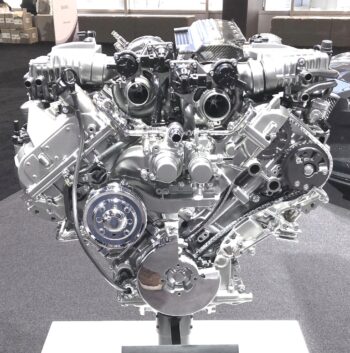 CT6 V's Blackwing V-8 - twin turbo, 550 hp