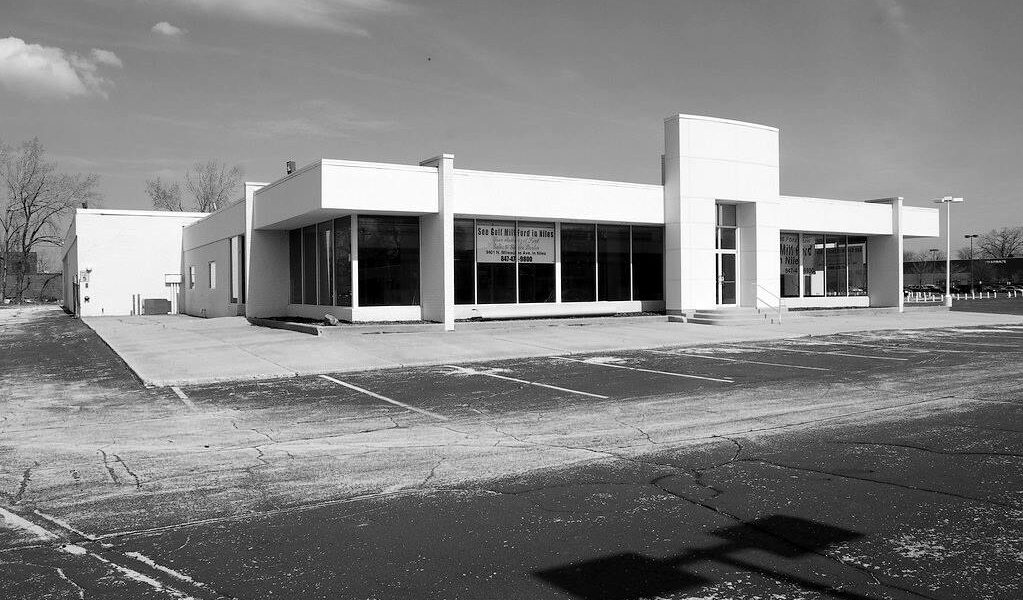 Closed Ford Dealership